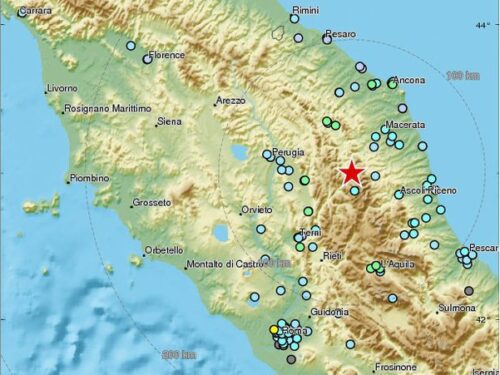CRONACA: Terremoto, forte scossa nel Centro Italia, magnituto 5,4. Epicentro nelle Marche