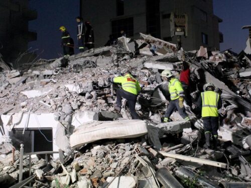 Terremoto in Albania: «Come in Umbria: la terra tremerà per mesi e anni»