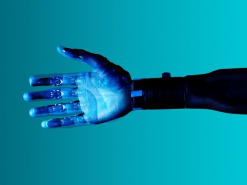 TECNOLOGIA: L’uomo del futuro potrebbe avere un braccio robotico in più